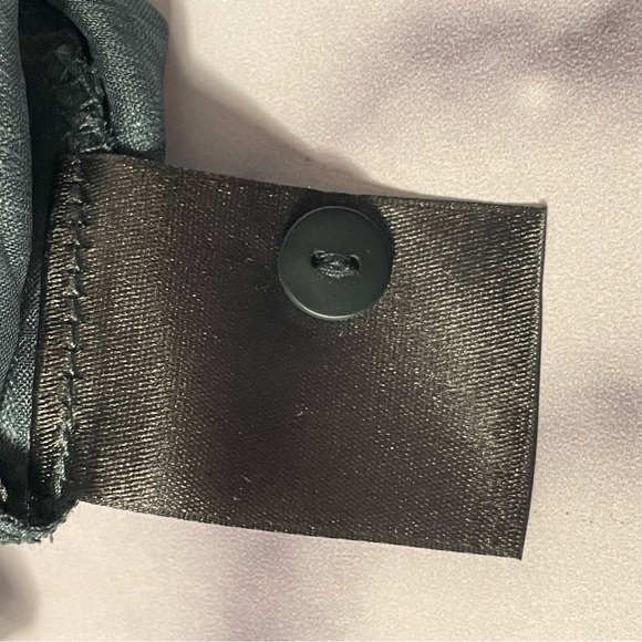 NIC+ZOE Women's Reserve Top in Urban Green - size PM - Picture 11 of 15